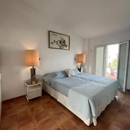 Attic In , With Parking Apartment *